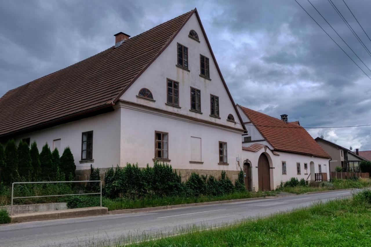 Apartmany V Broumovskem Statku Exterior foto