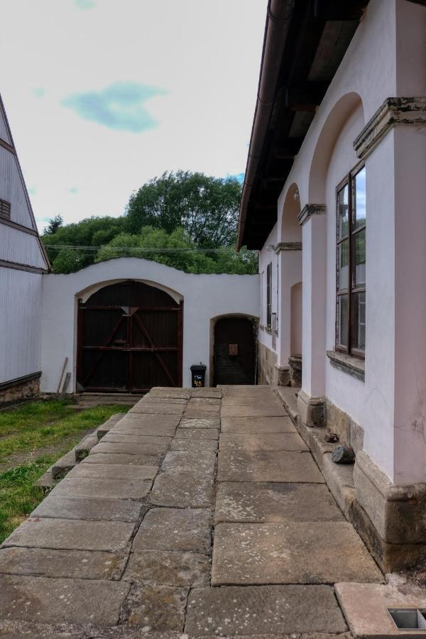 Apartmany V Broumovskem Statku Exterior foto