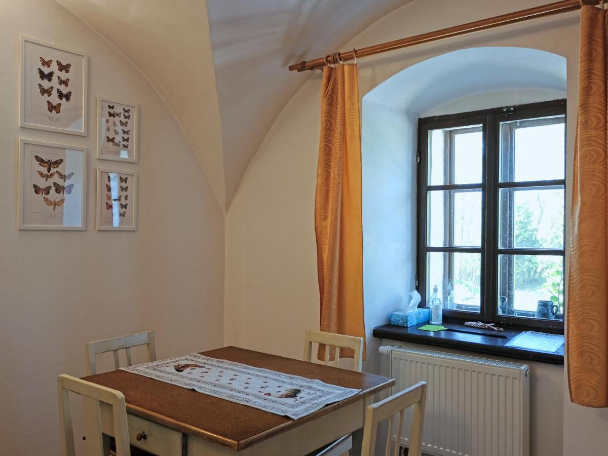 Apartmany V Broumovskem Statku Exterior foto