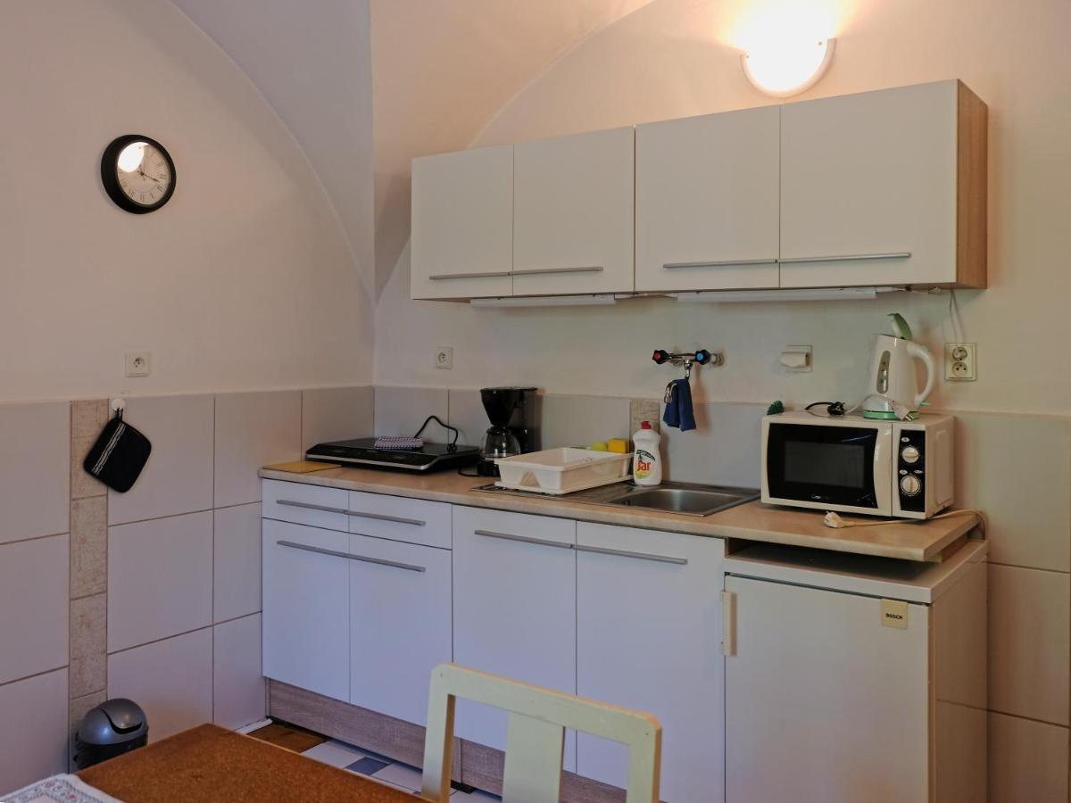 Apartmany V Broumovskem Statku Exterior foto